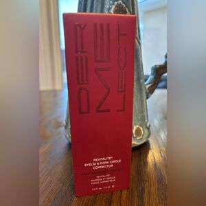 Revitalite Eyelid & Dark Circle Corrector — Red